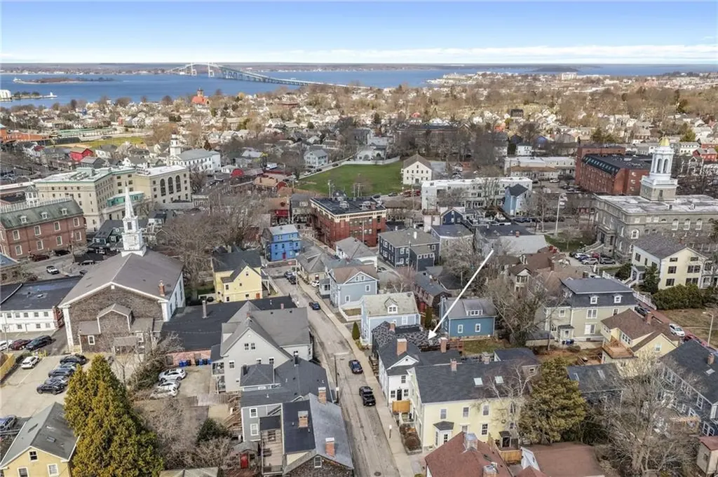 14 Sherman Street Newport RI 02840
