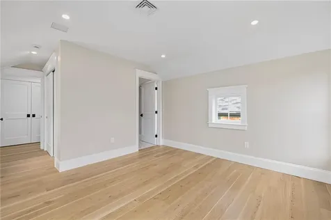 14 Sherman Street Newport RI 02840