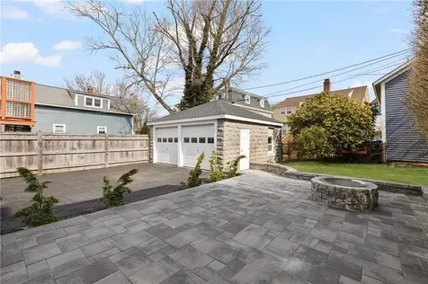 14 Sherman Street Newport RI 02840