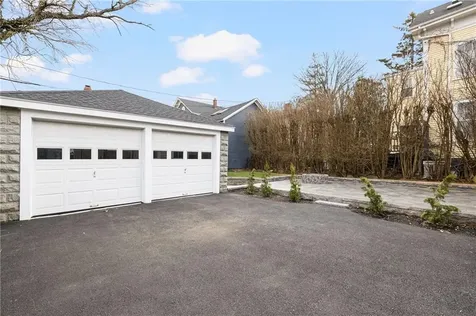14 Sherman Street Newport RI 02840