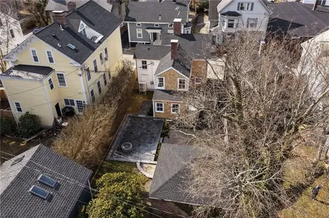 14 Sherman Street Newport RI 02840