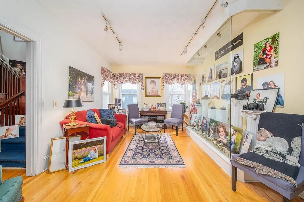 2919 Pawtucket Avenue East Providence RI 02915