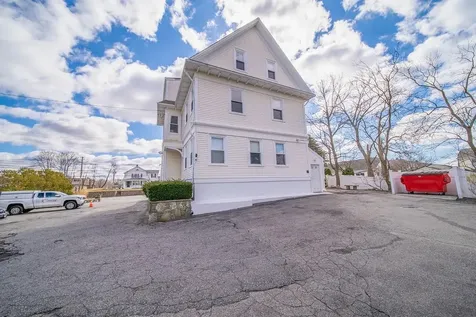 2919 Pawtucket Avenue East Providence RI 02915
