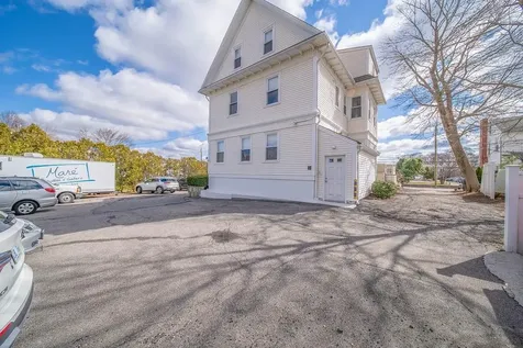 2919 Pawtucket Avenue East Providence RI 02915