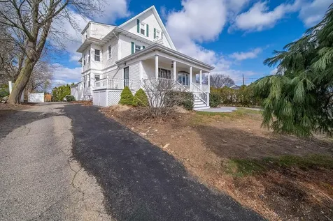 2919 Pawtucket Avenue East Providence RI 02915
