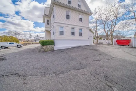 2919 Pawtucket Avenue East Providence RI 02915