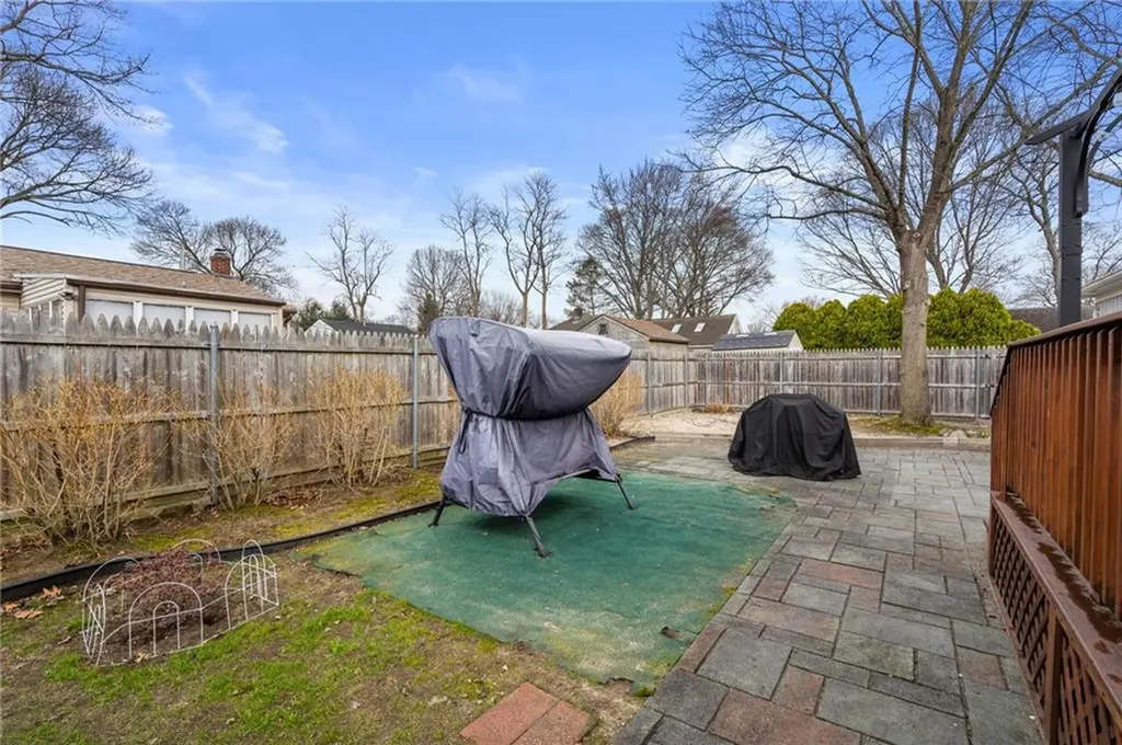 109 Hawksley Avenue Warwick RI 02889