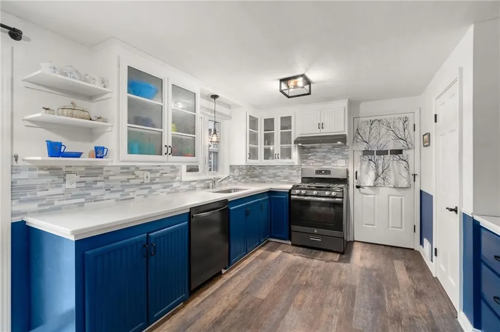 109 Hawksley Avenue Warwick RI 02889