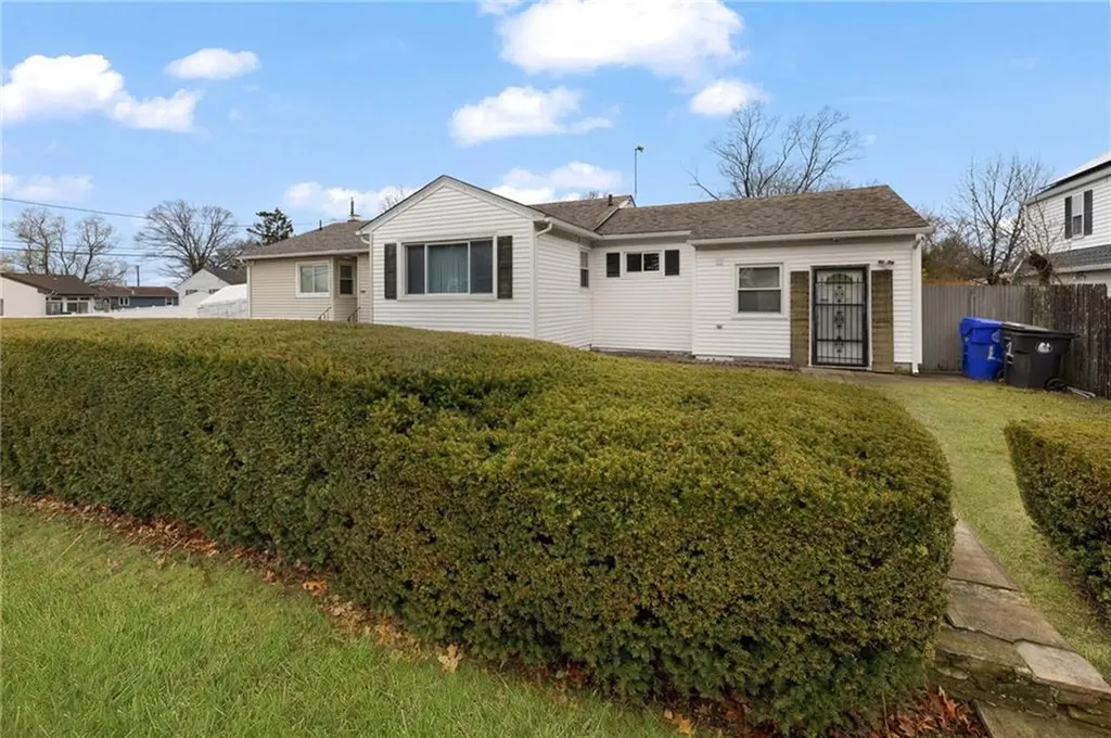 20 Cleveland Street West Warwick RI 02893
