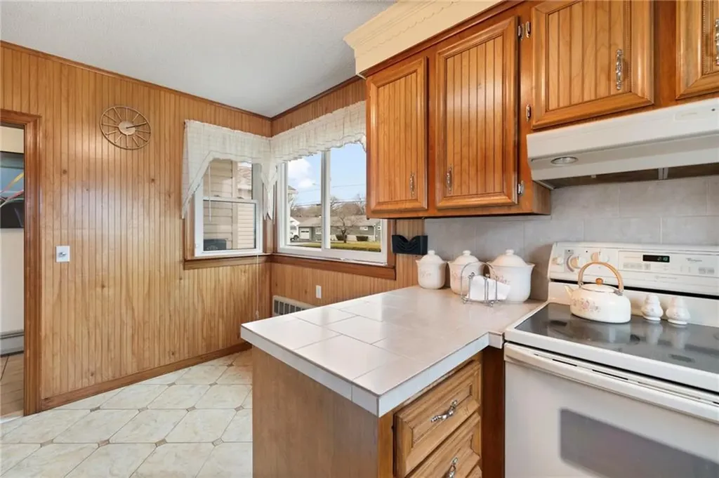 20 Cleveland Street West Warwick RI 02893