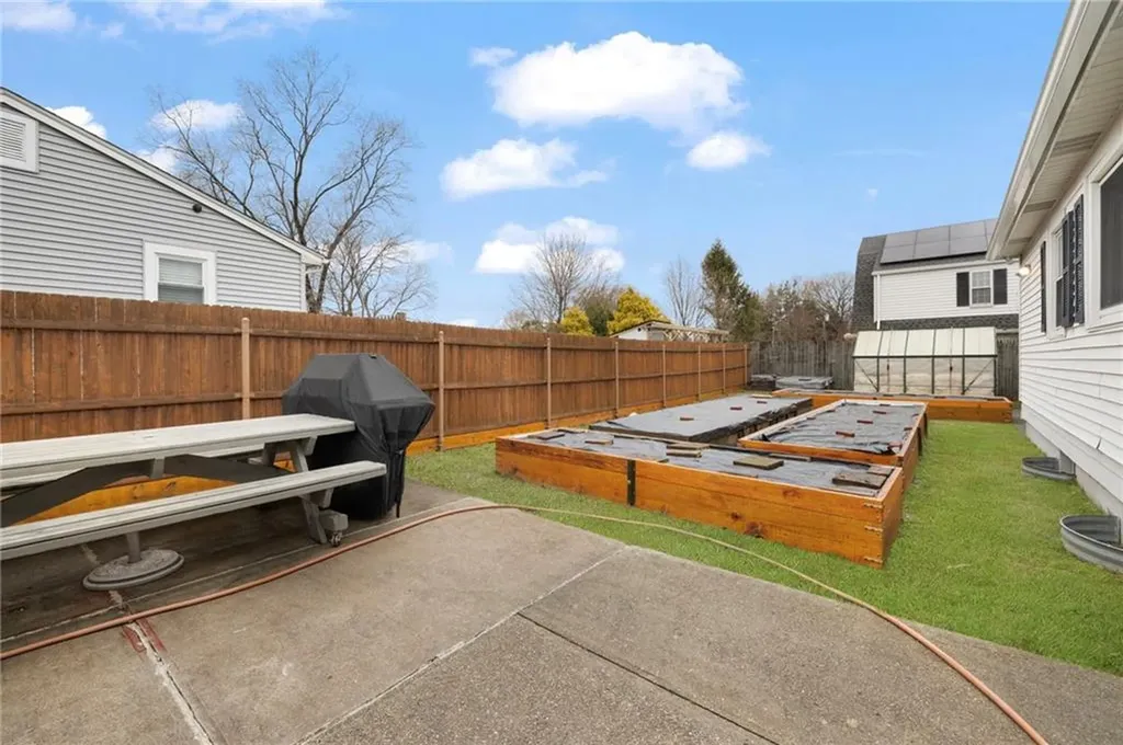 20 Cleveland Street West Warwick RI 02893