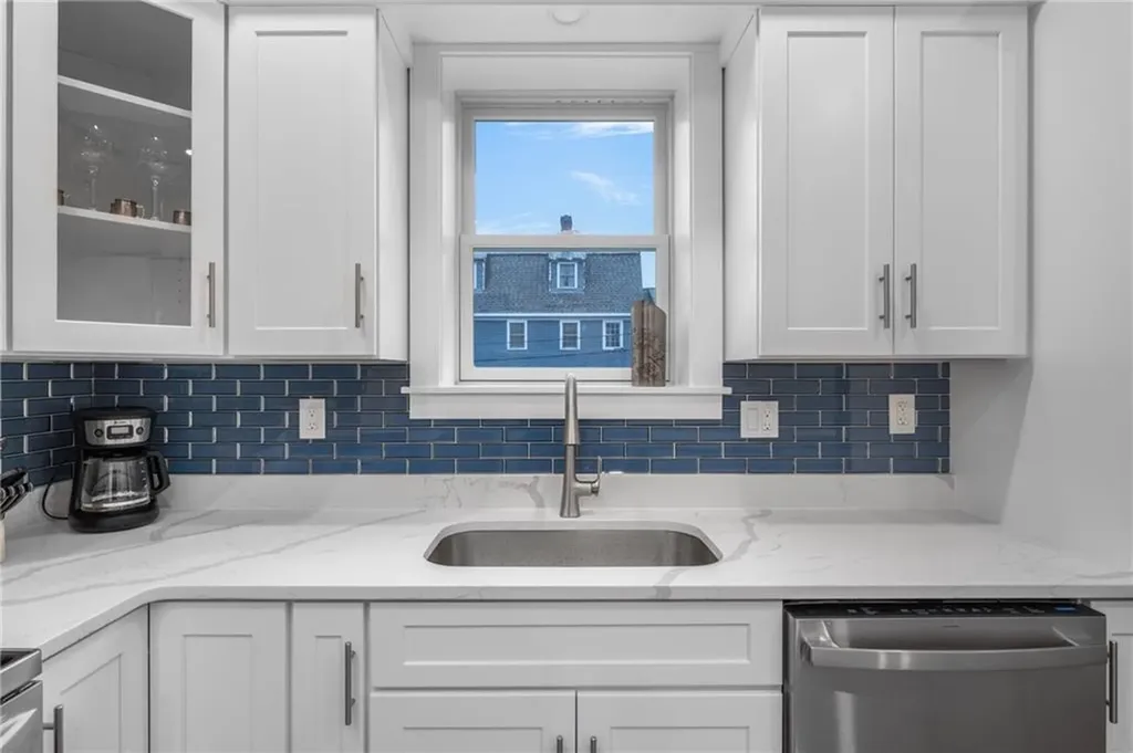 10 Braman Street Newport RI 02840