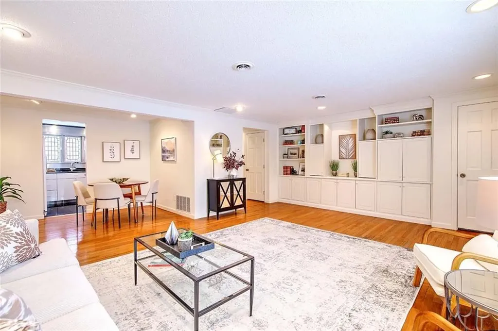 164 Butler Avenue Providence RI 02906
