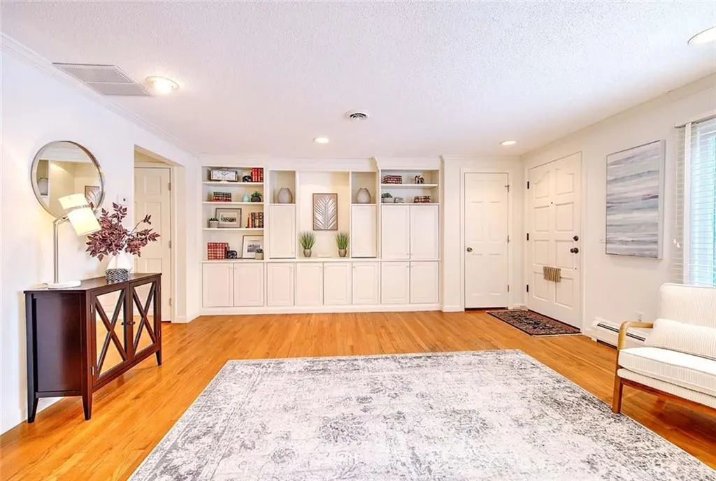 164 Butler Avenue Providence RI 02906