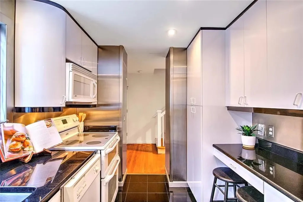 164 Butler Avenue Providence RI 02906
