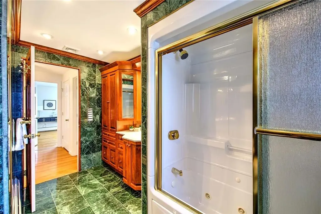 164 Butler Avenue Providence RI 02906