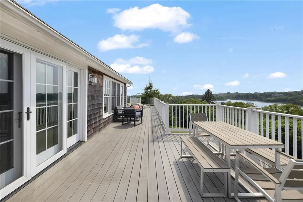 21 Ocean Heights Road Newport RI 02840