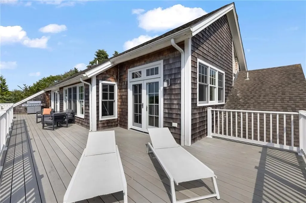 21 Ocean Heights Road Newport RI 02840