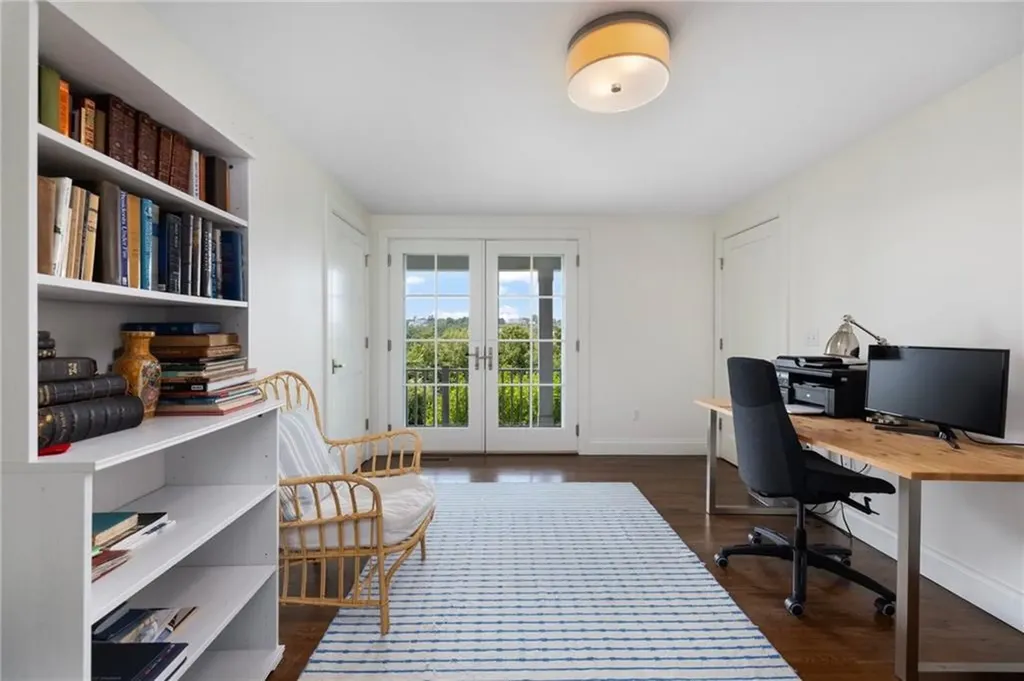 21 Ocean Heights Road Newport RI 02840