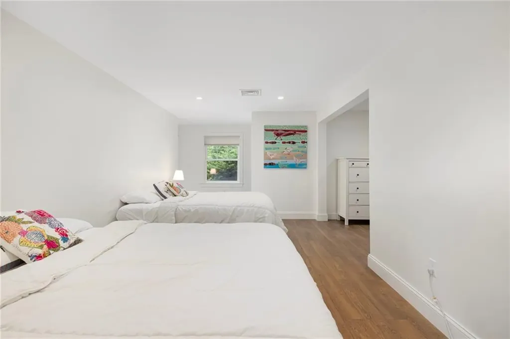 21 Ocean Heights Road Newport RI 02840