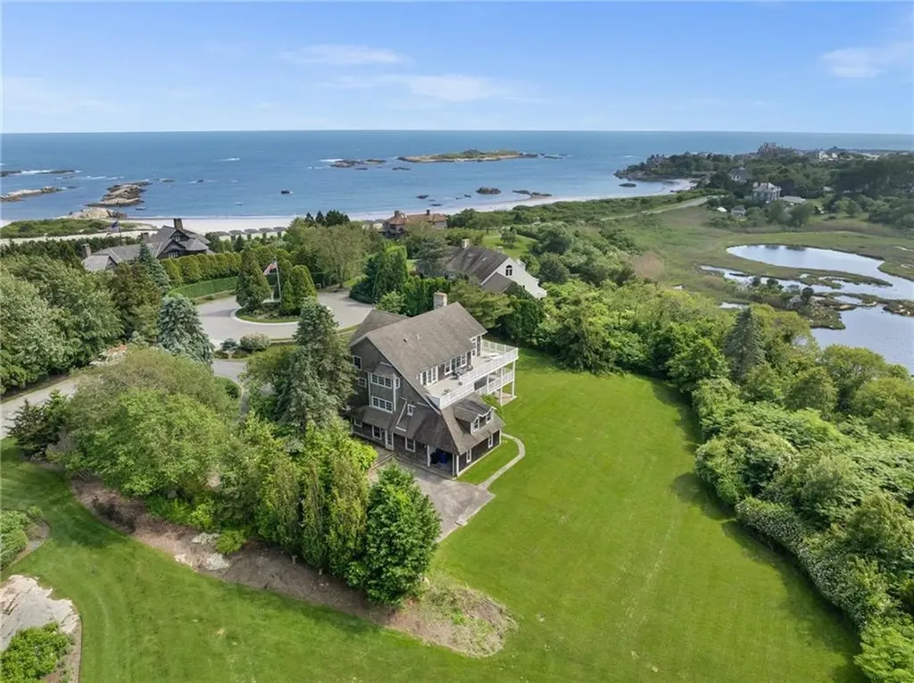 21 Ocean Heights Road Newport RI 02840