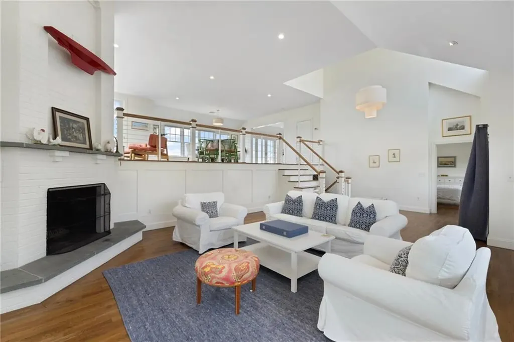 21 Ocean Heights Road Newport RI 02840