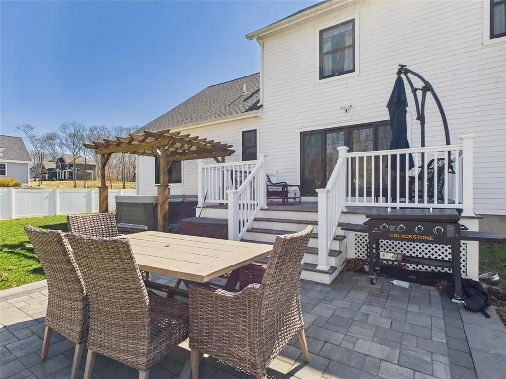 74 Lyne Road Tiverton RI 02878
