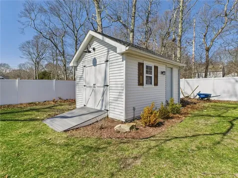 74 Lyne Road Tiverton RI 02878