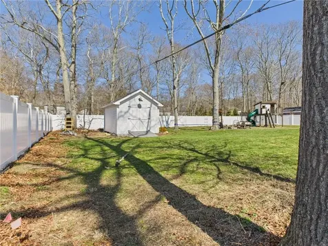 74 Lyne Road Tiverton RI 02878
