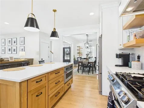 74 Lyne Road Tiverton RI 02878