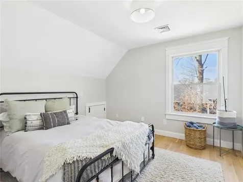 74 Lyne Road Tiverton RI 02878