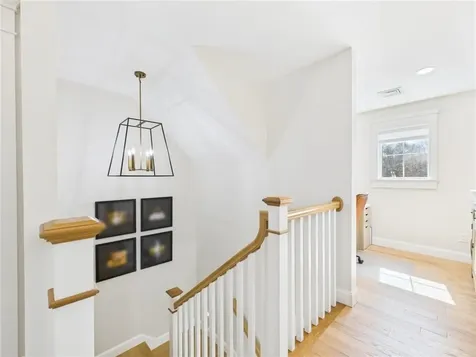 74 Lyne Road Tiverton RI 02878