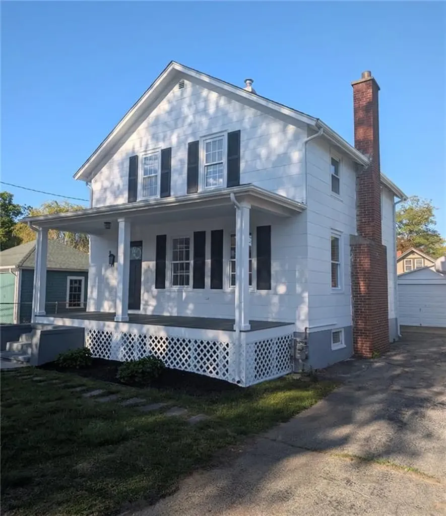 8 Lenox Avenue West Warwick RI 02893