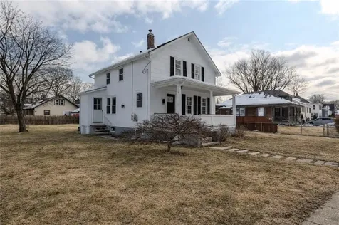 8 Lenox Avenue West Warwick RI 02893