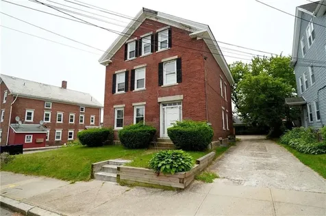 26 Farm Street Woonsocket RI 02895