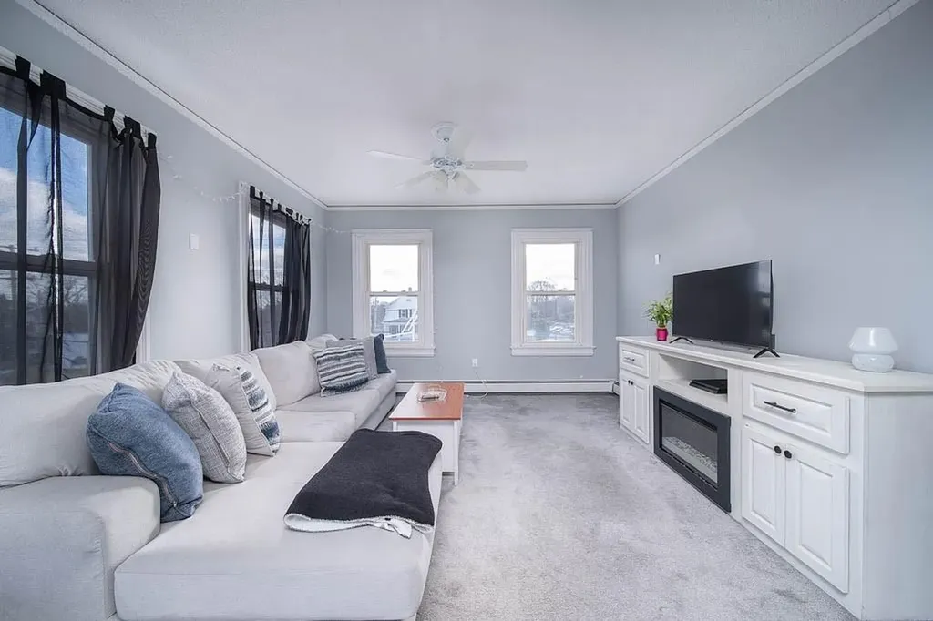 2919 Pawtucket Avenue East Providence RI 02915