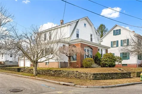 38 Trinity Parkway Providence RI 02908