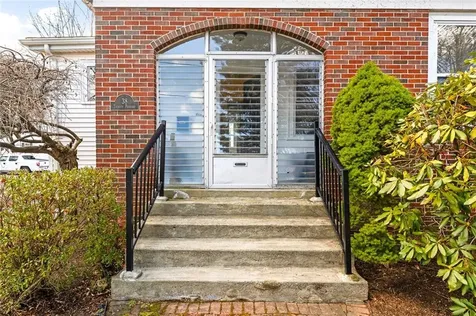 38 Trinity Parkway Providence RI 02908