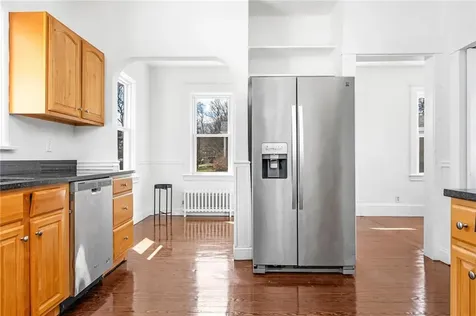 38 Trinity Parkway Providence RI 02908