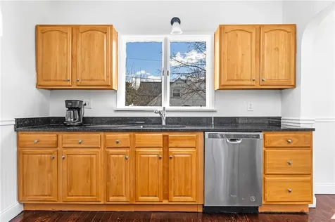 38 Trinity Parkway Providence RI 02908