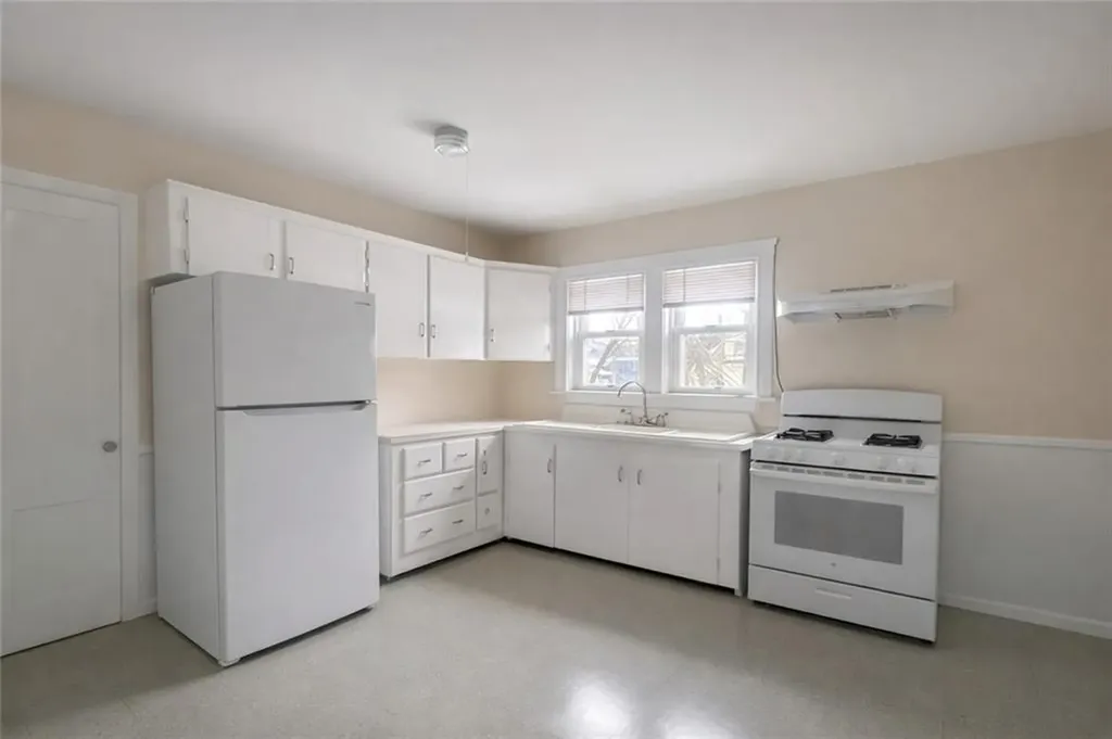 866 Weeden Street Pawtucket RI 02860