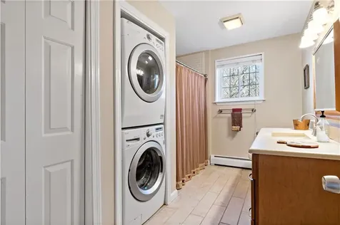 9 Parsley Lane Narragansett RI 02874