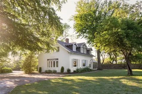 50 Cliff Avenue Newport RI 02840