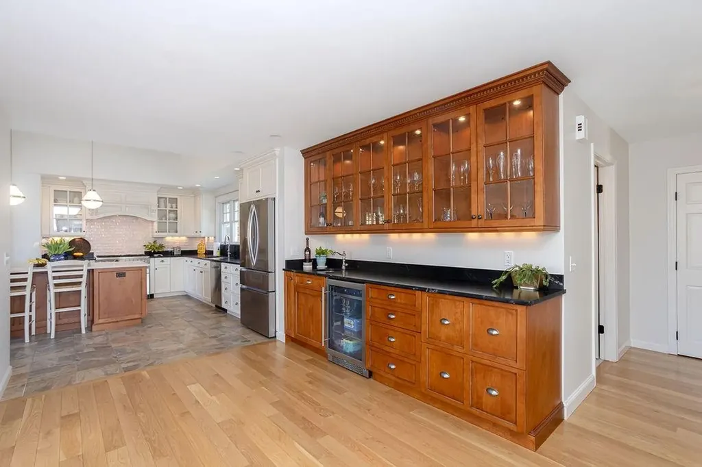 8 Key Court Newport RI 02840