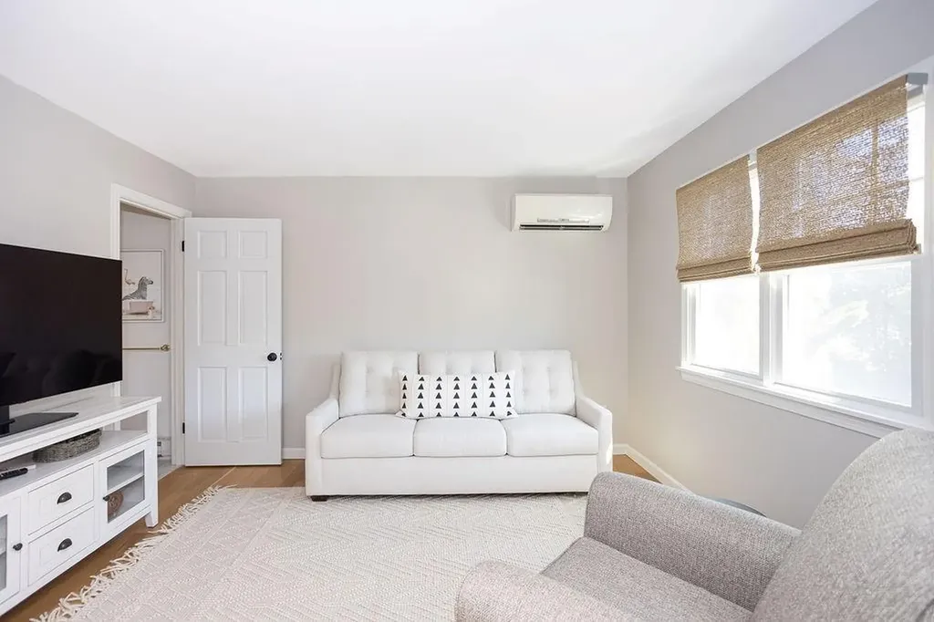 8 Key Court Newport RI 02840