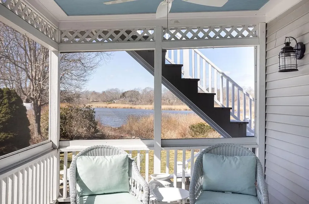 8 Key Court Newport RI 02840