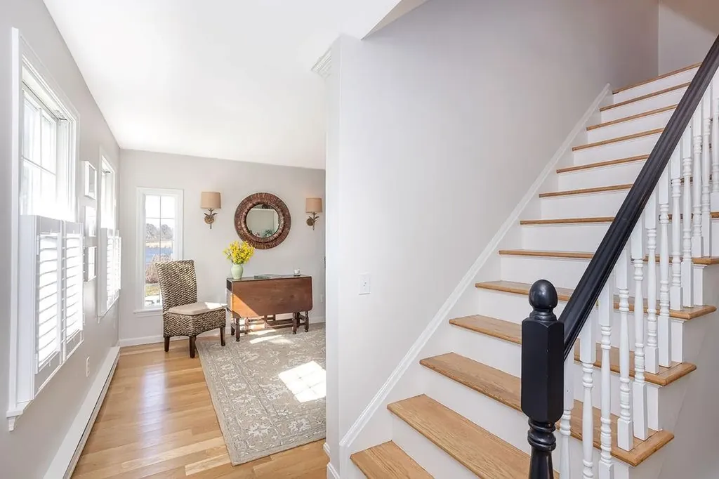 8 Key Court Newport RI 02840