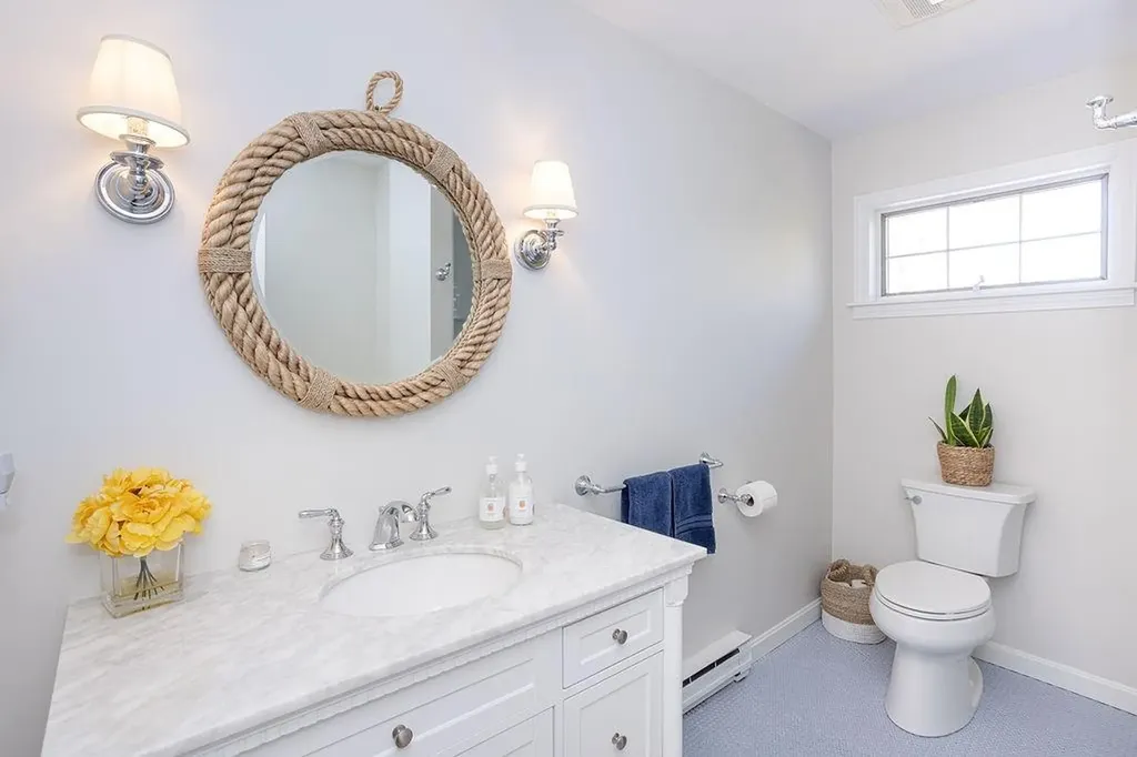 8 Key Court Newport RI 02840