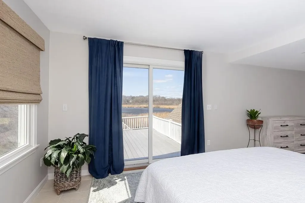 8 Key Court Newport RI 02840