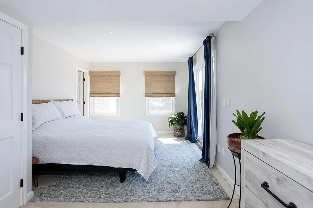 8 Key Court Newport RI 02840